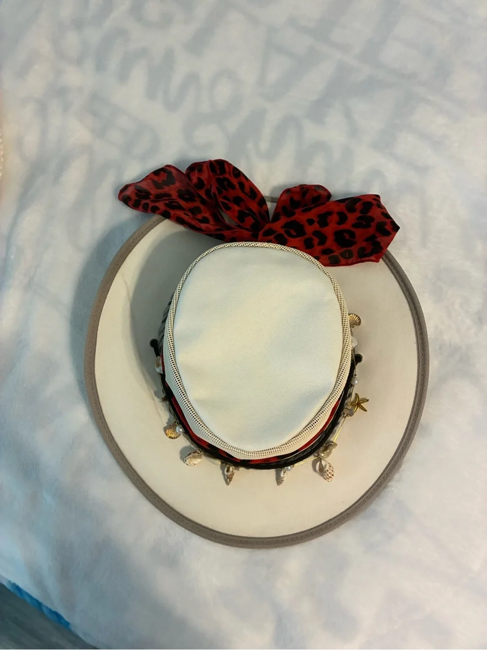 HBYmiami White Brim Hat with Red Leopard Scarf and Charm Trim